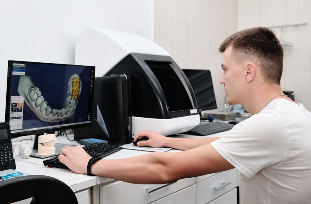 Technologie CAD/CAM w stomatologii – dlaczego warto zdecydować się na tę metodę leczenia?